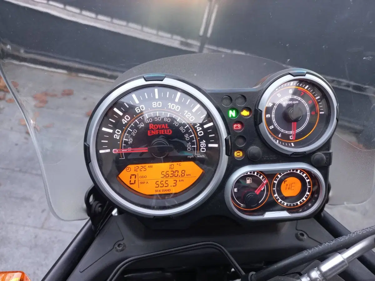Royal Enfield Himalayan 411 (2017 - 20) (5)