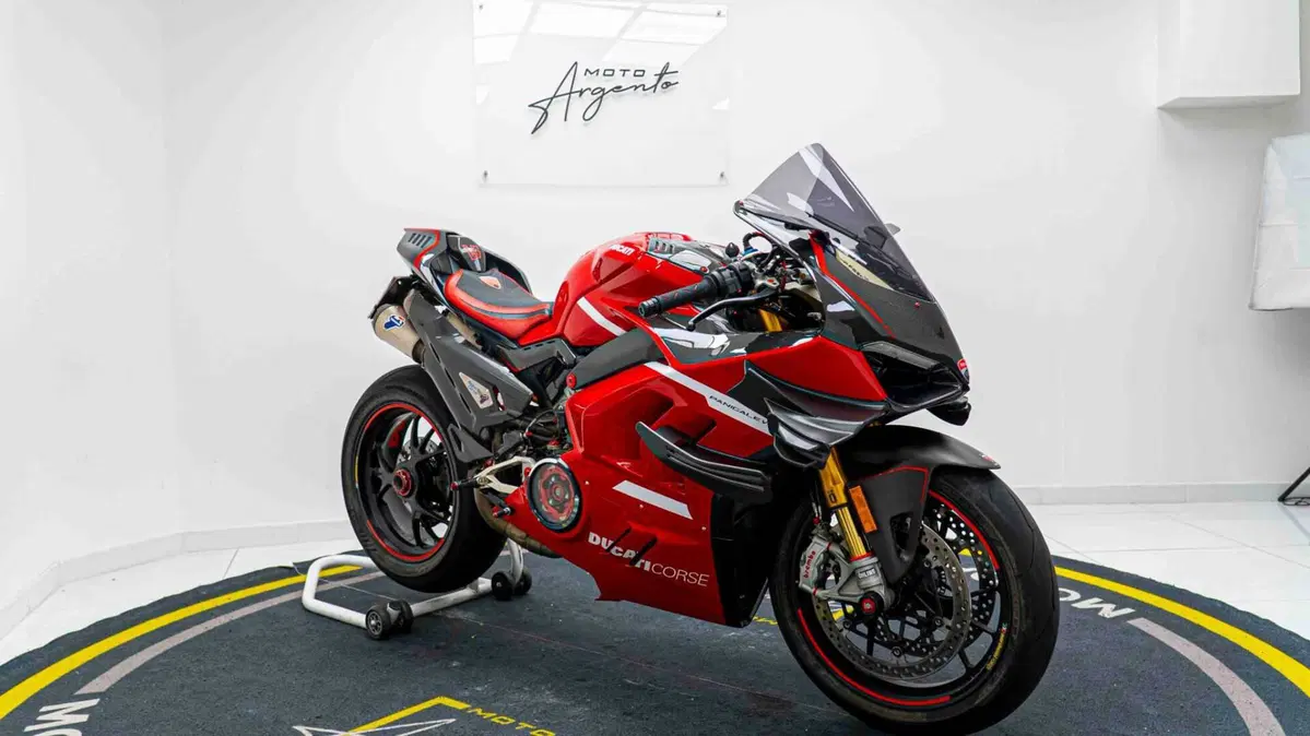 Ducati Panigale V4 S 1100 (2021) (2)