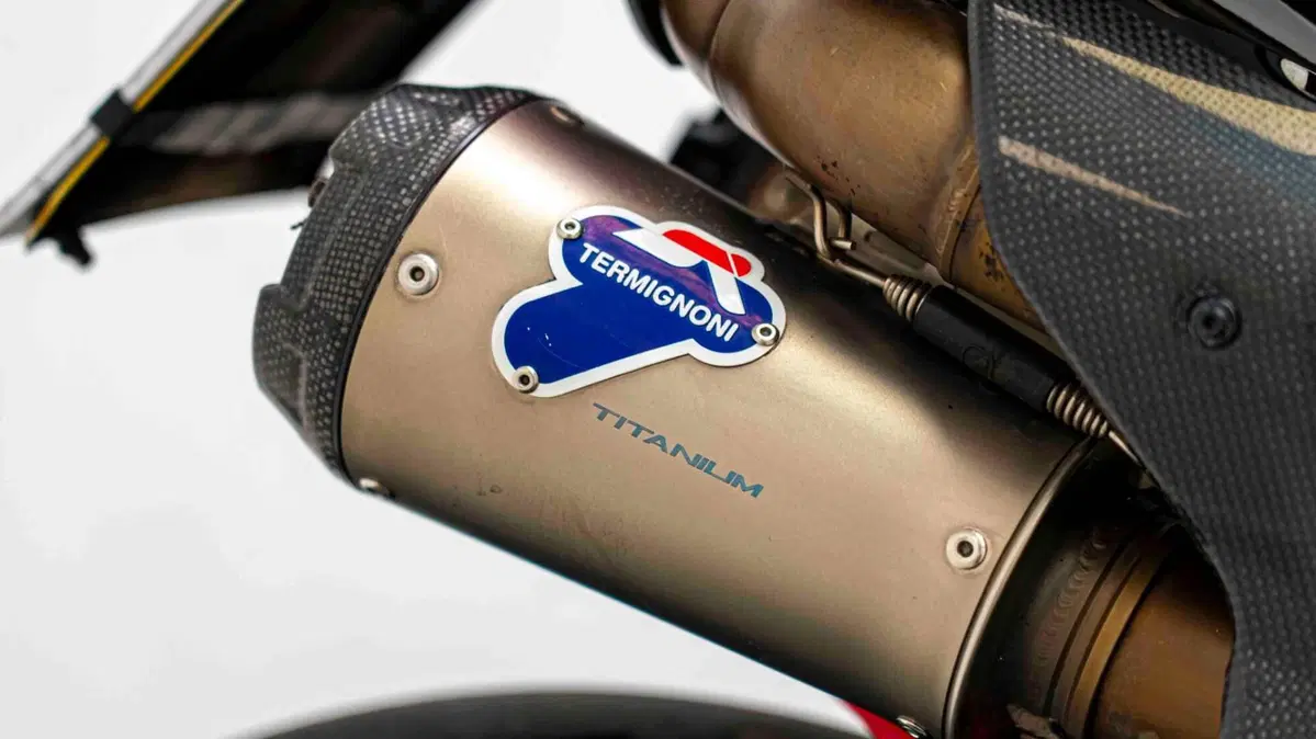 Ducati Panigale V4 S 1100 (2021) (4)