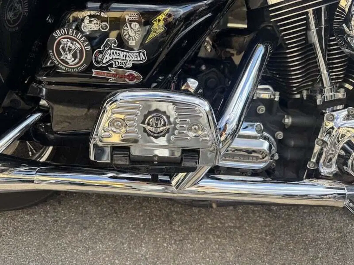 Harley-Davidson 1450 Road King Classic (2006 - 07) - FLHRCI (7)