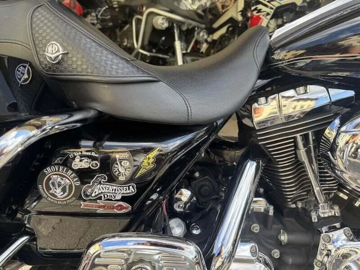 Harley-Davidson 1450 Road King Classic (2006 - 07) - FLHRCI (8)