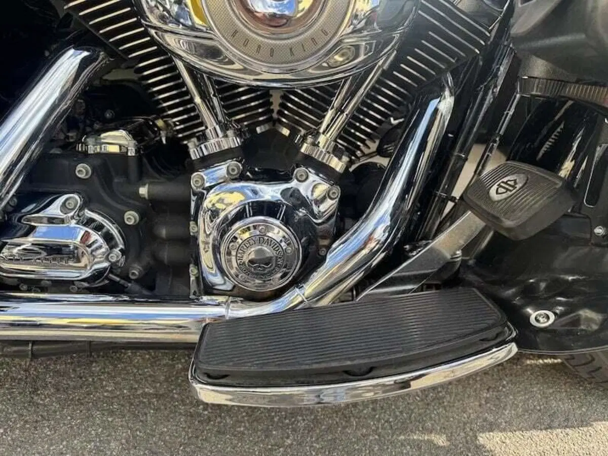 Harley-Davidson 1450 Road King Classic (2006 - 07) - FLHRCI (11)