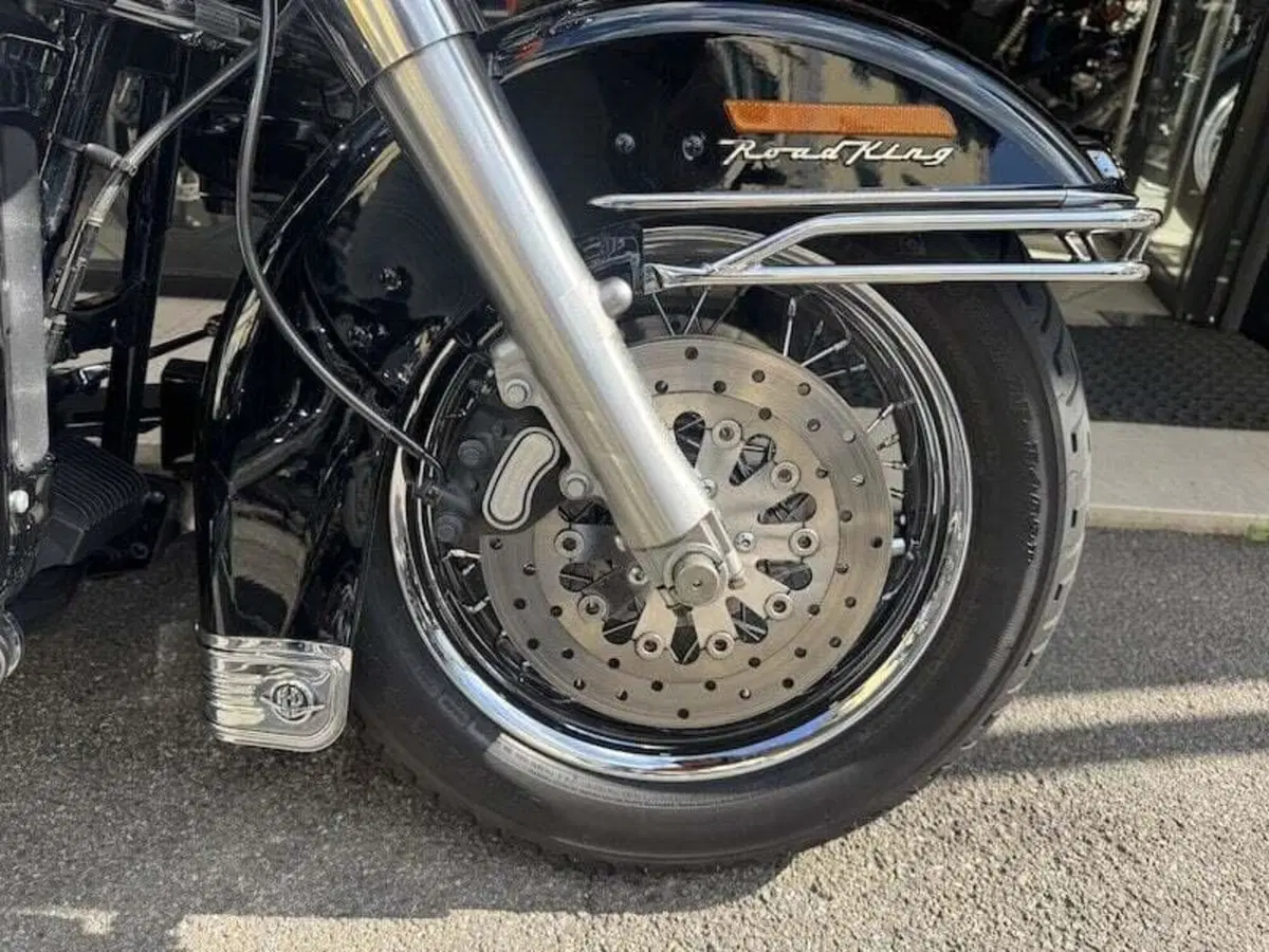 Harley-Davidson 1450 Road King Classic (2006 - 07) - FLHRCI (13)