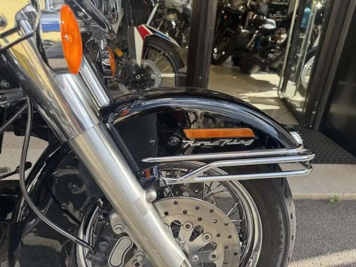 Harley-Davidson 1450 Road King Classic (2006 - 07) - FLHRCI (14)