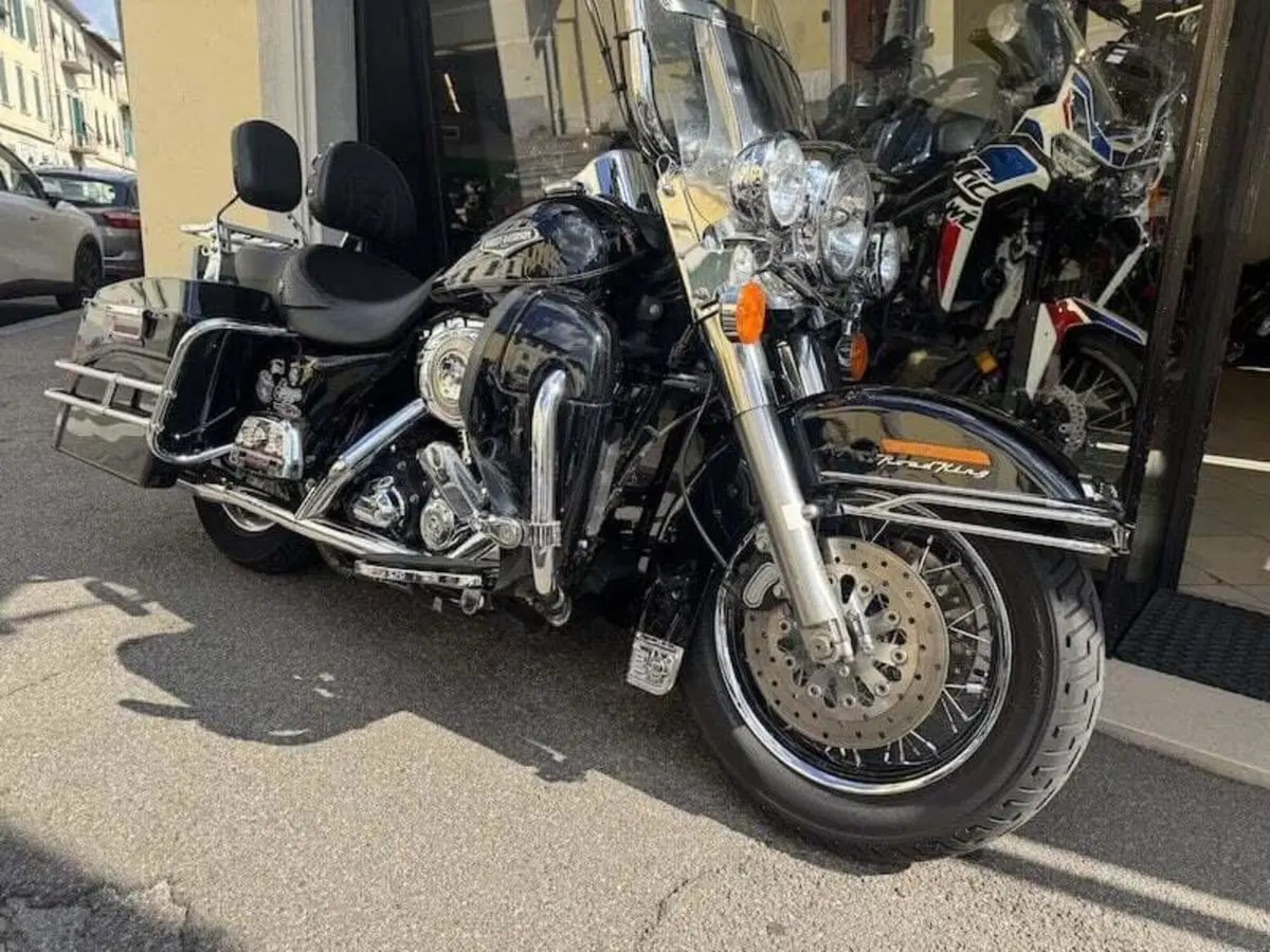 Harley-Davidson 1450 Road King Classic (2006 - 07) - FLHRCI (16)