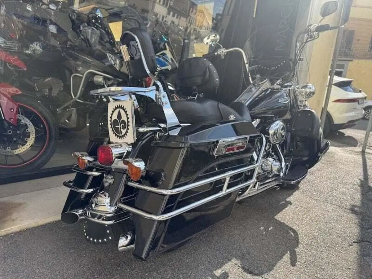 Harley-Davidson 1450 Road King Classic (2006 - 07) - FLHRCI (17)