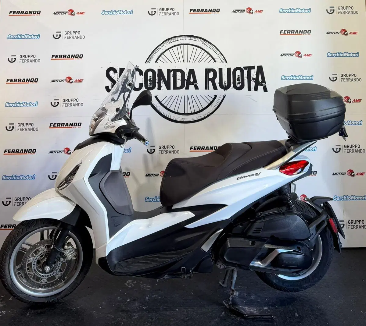 Piaggio Beverly 400 ABS-ASR (2021 - 24) (2)