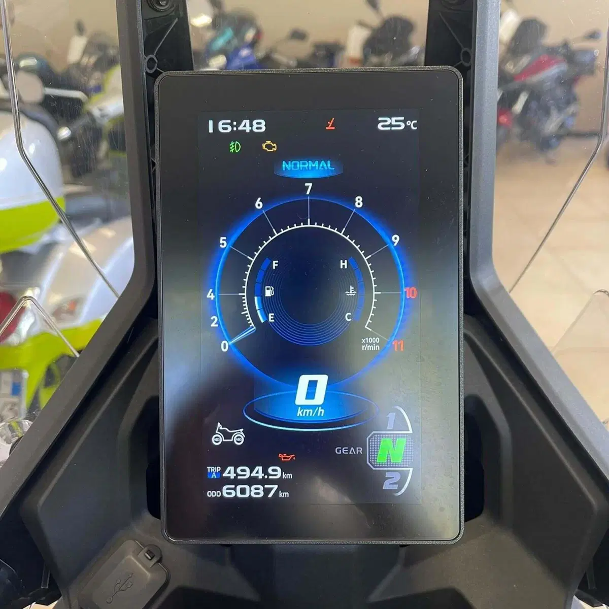Voge Valico 800DSX Rally (2025 - 26) (2)
