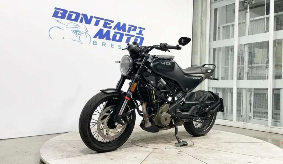Husqvarna Svartpilen 401 (2021 - 23) (15)