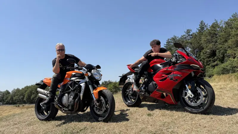 MV Agusta Brutale 910 vs QJMotor SRK 921 RR: due generazioni di sportività a confronto [VIDEO]