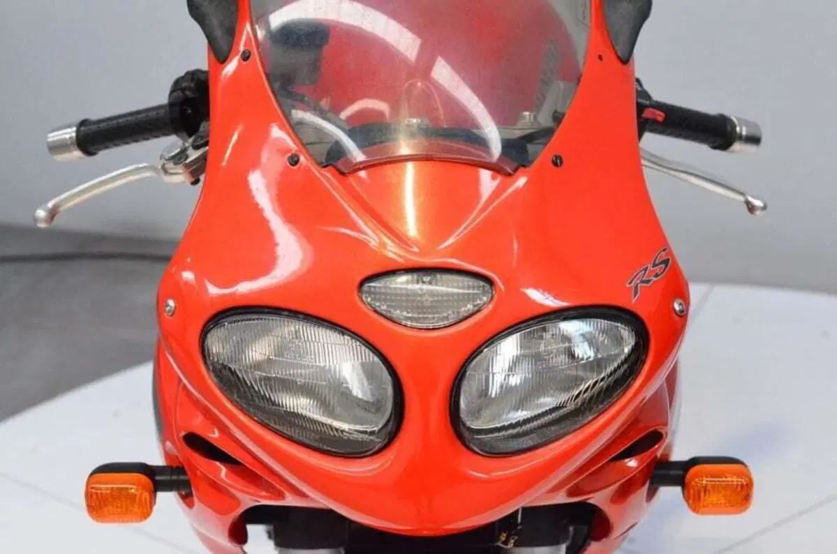 Triumph Sprint 955 RS (1999 - 01) (9)