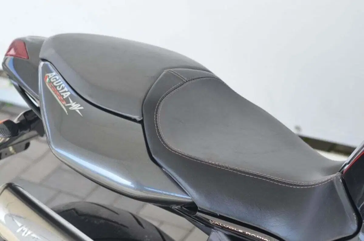 MV Agusta Brutale 750 S (2002 - 06) (7)