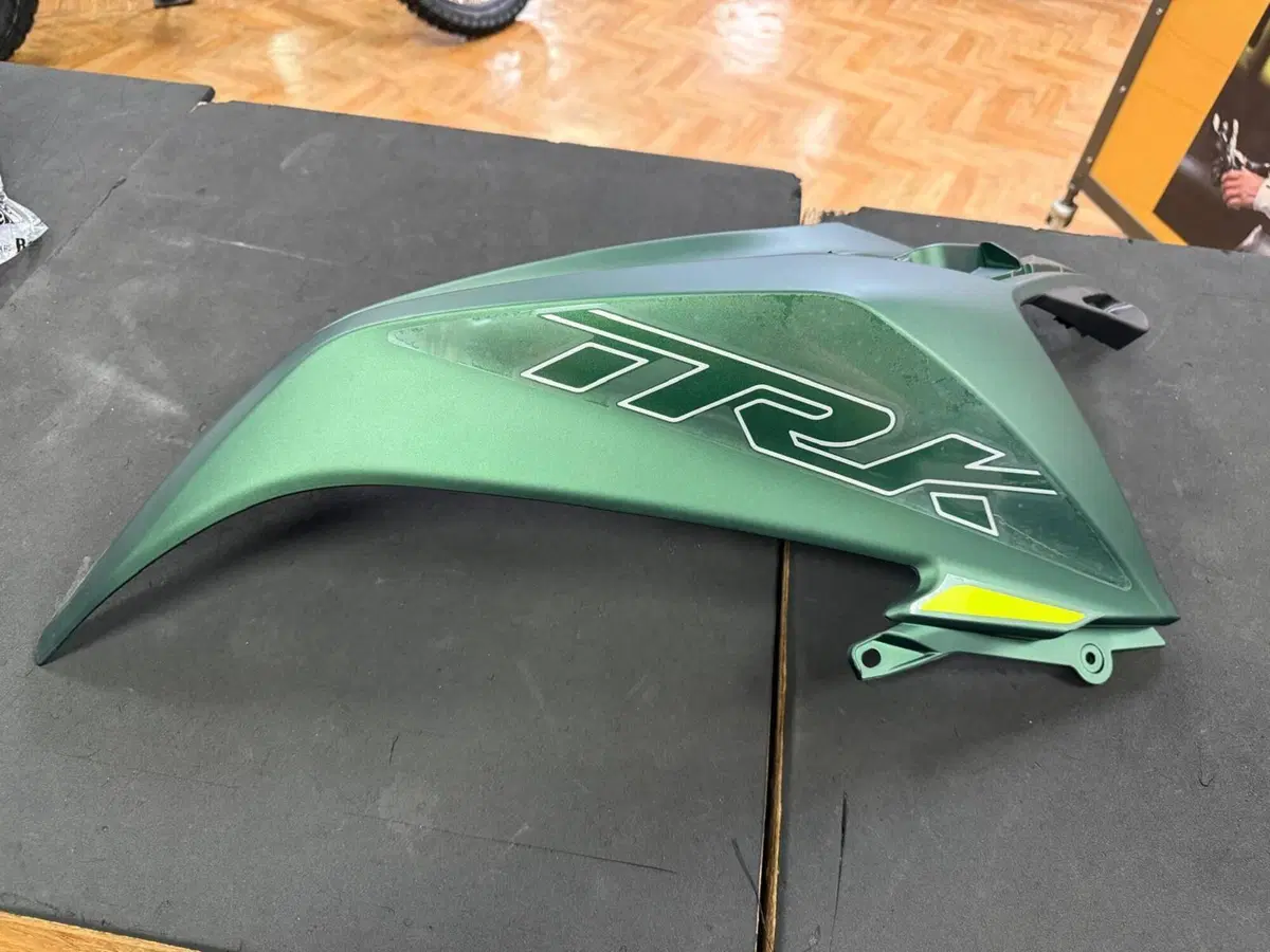 CARENA SERBATOIO DX Benelli TRK 702/ 702X