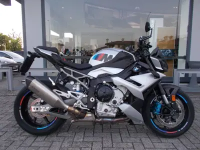 Bmw M 1000 R (2025 - 27) usata
