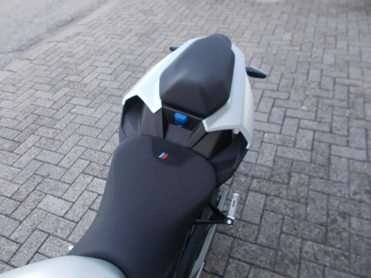 Bmw M 1000 R (2025 - 27) (6)