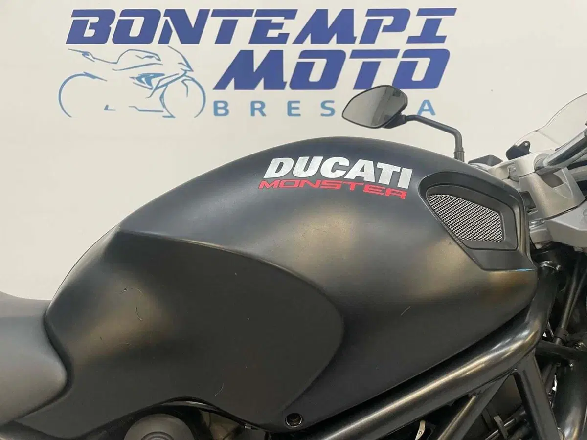 Ducati Monster 696 (2008 - 13) (5)