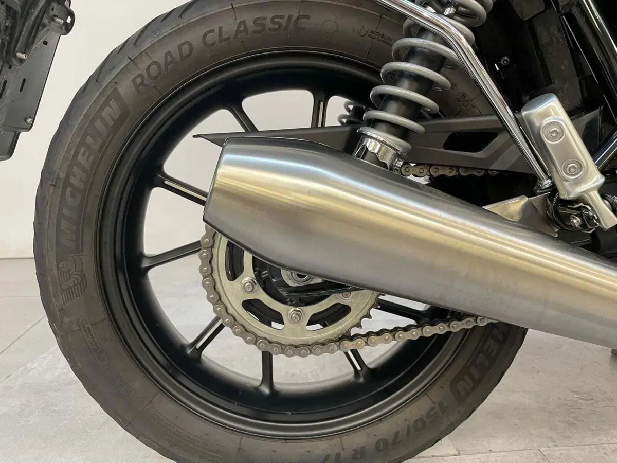 Triumph Speed Twin 900 (2023 - 24) (5)