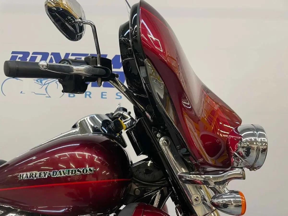 Harley-Davidson 114 Electra Glide Ultra Limited (2019) - FLHTK (13)