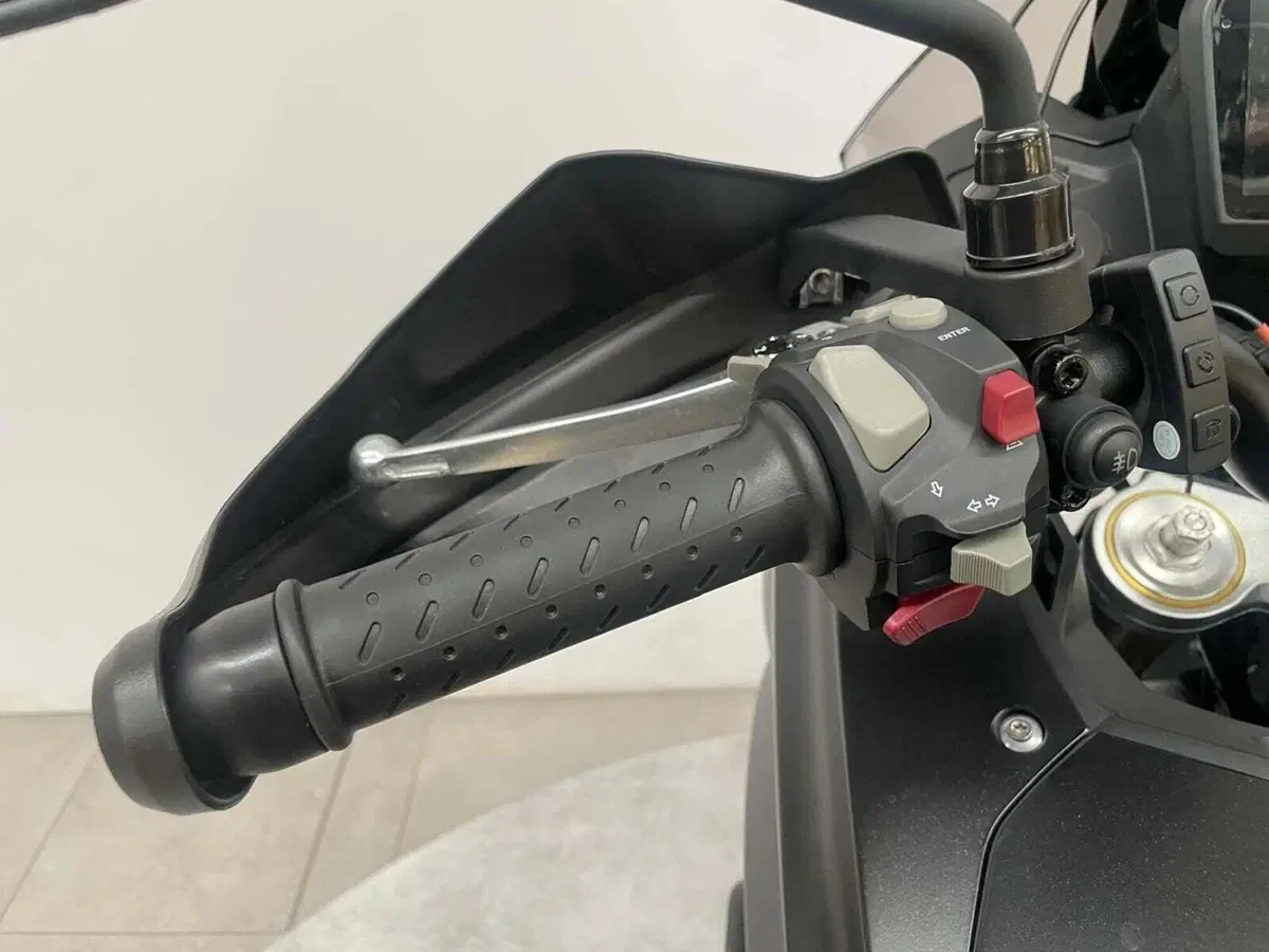 Voge Valico 525DSX (2023 - 26) (9)