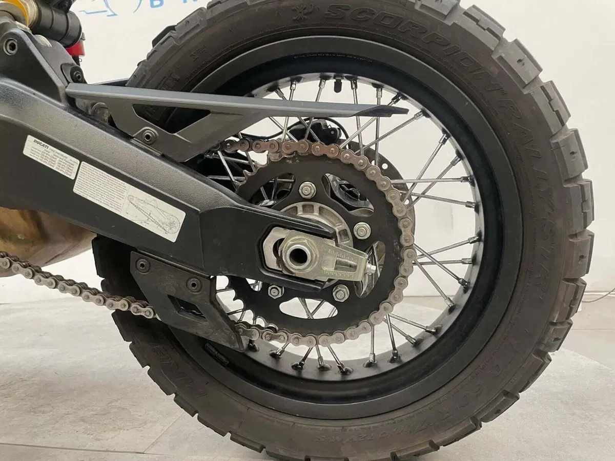 Ducati Scrambler 800 Desert Sled (2017 - 20) (9)