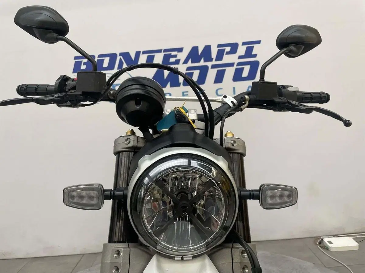 Ducati Scrambler 800 Desert Sled (2017 - 20) (10)