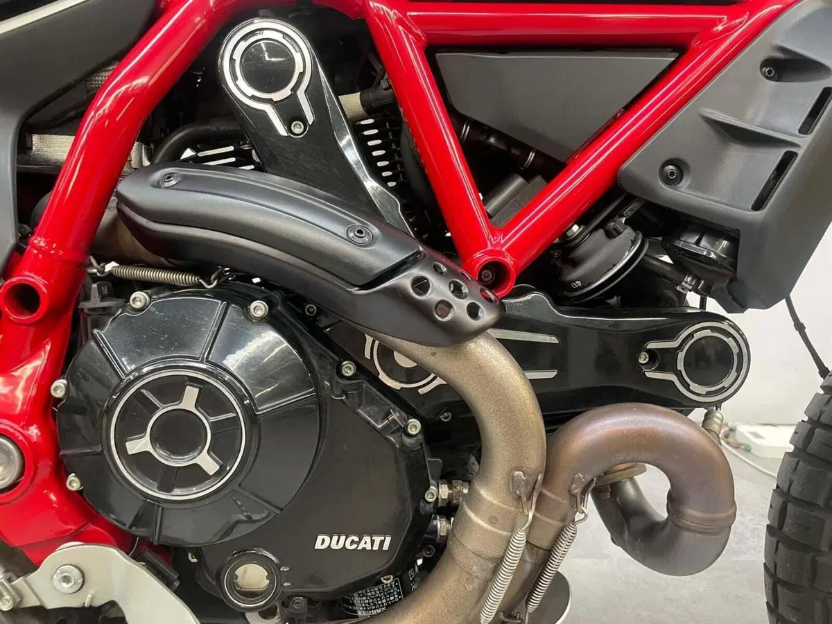 Ducati Scrambler 800 Desert Sled (2017 - 20) (13)