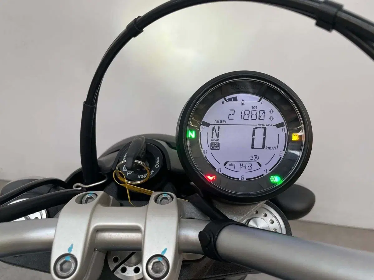 Ducati Scrambler 800 Icon Dark (2020) (9)