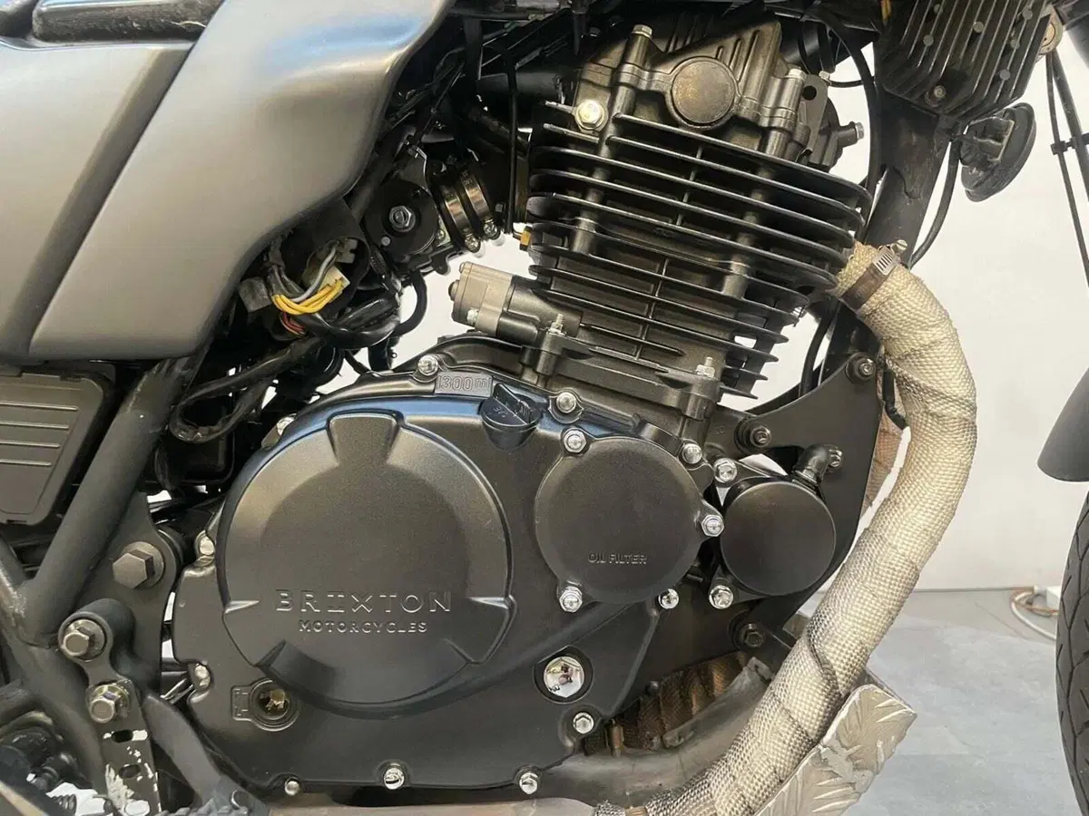 Brixton Motorcycles Glanville 250 X (2018 - 19) (4)