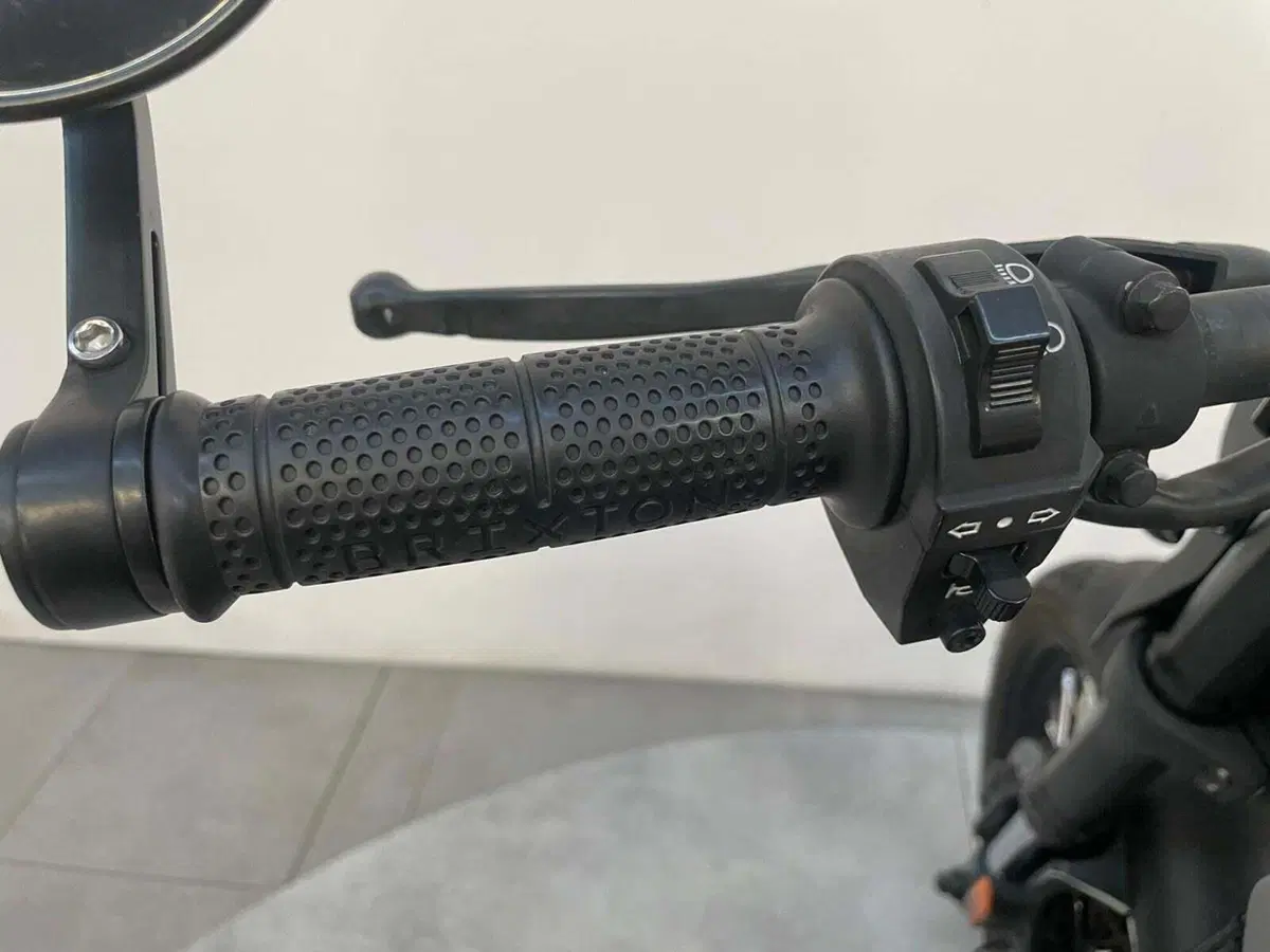 Brixton Motorcycles Glanville 250 X (2018 - 19) (9)