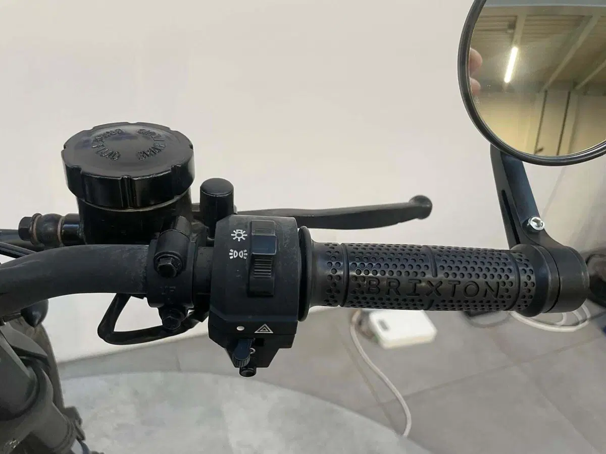 Brixton Motorcycles Glanville 250 X (2018 - 19) (10)