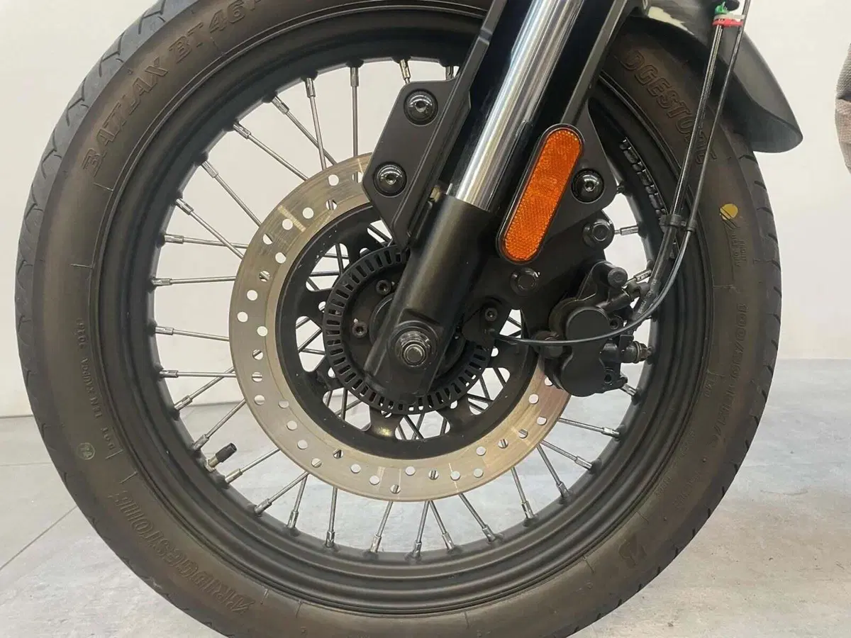 Brixton Motorcycles Glanville 250 X (2018 - 19) (14)