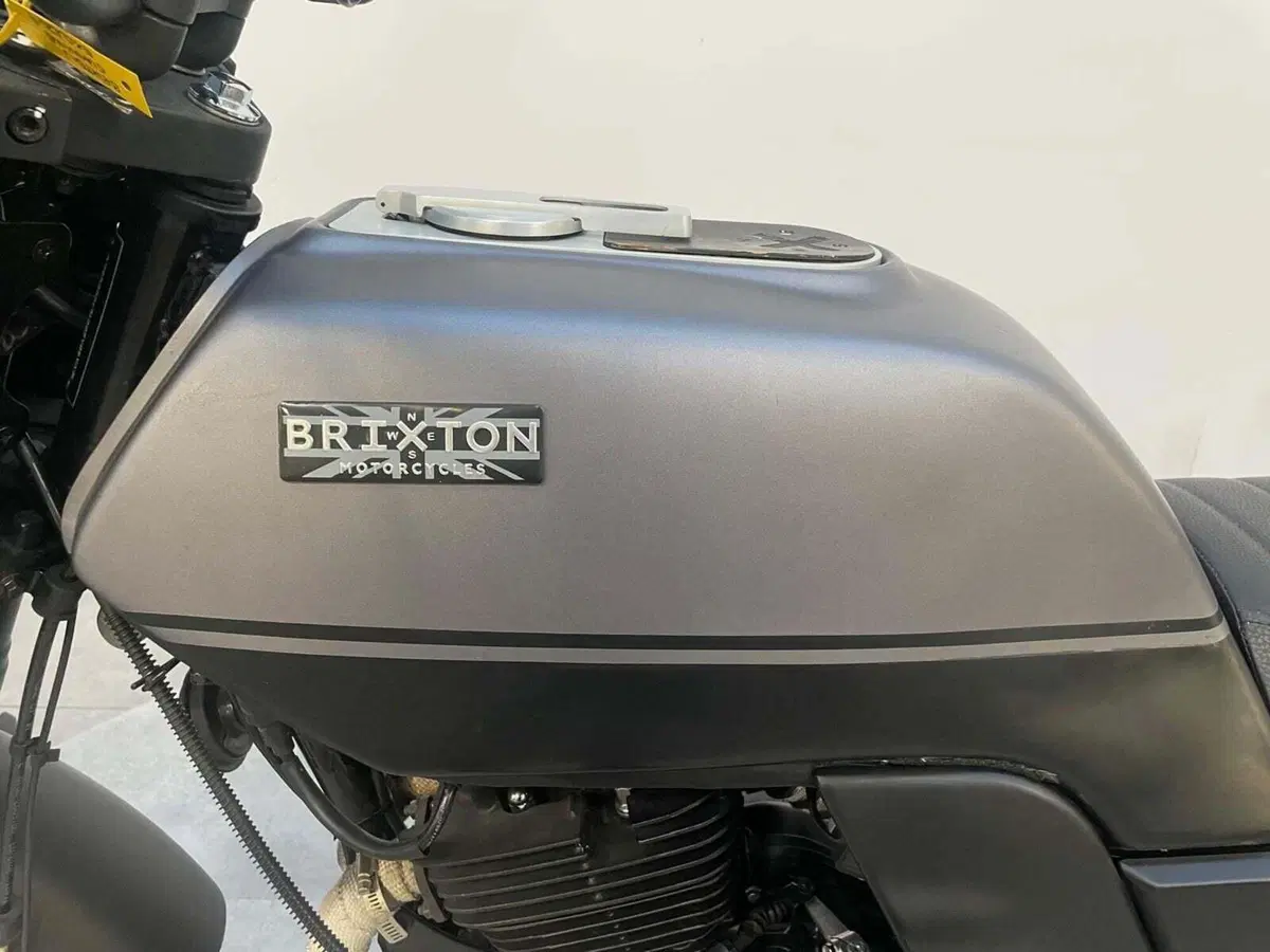 Brixton Motorcycles Glanville 250 X (2018 - 19) (16)