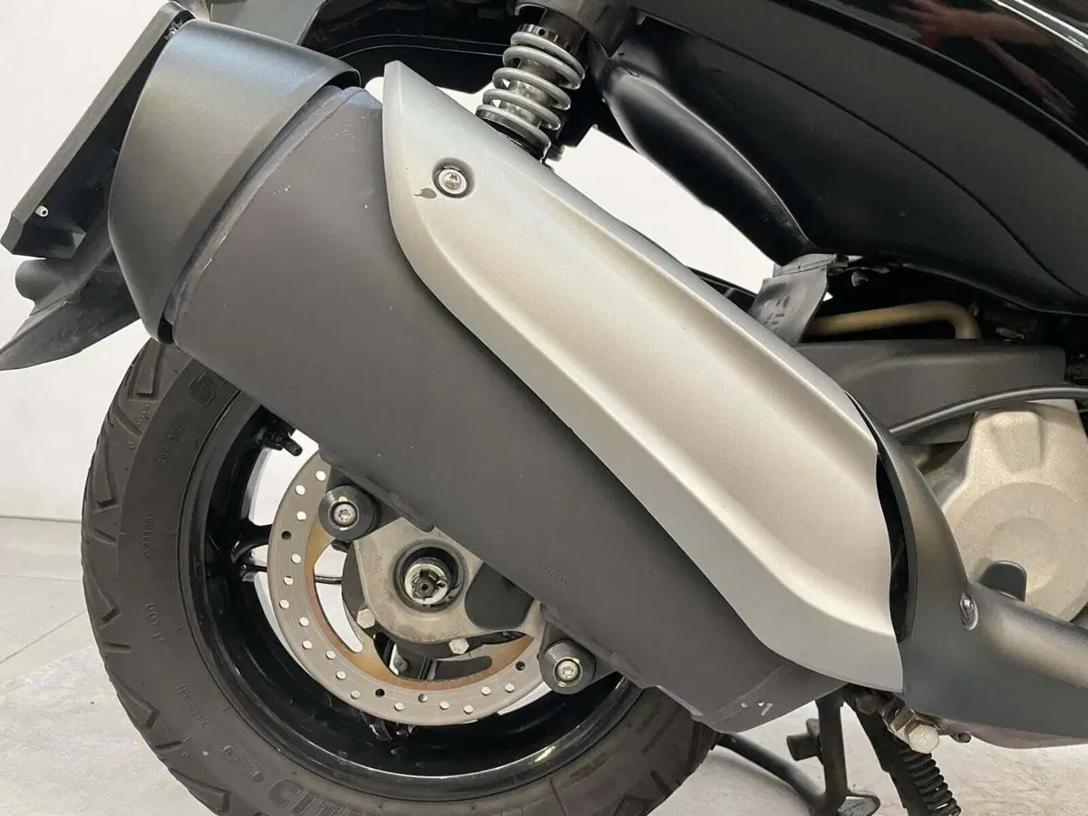 Piaggio Beverly 350 ABS (2016 - 20) (10)