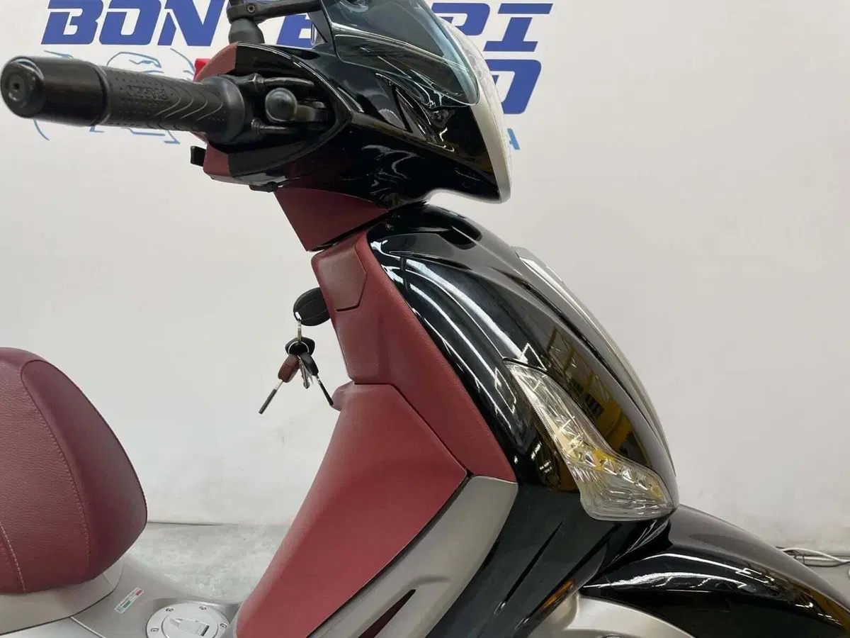 Piaggio Beverly 350 ABS (2016 - 20) (15)