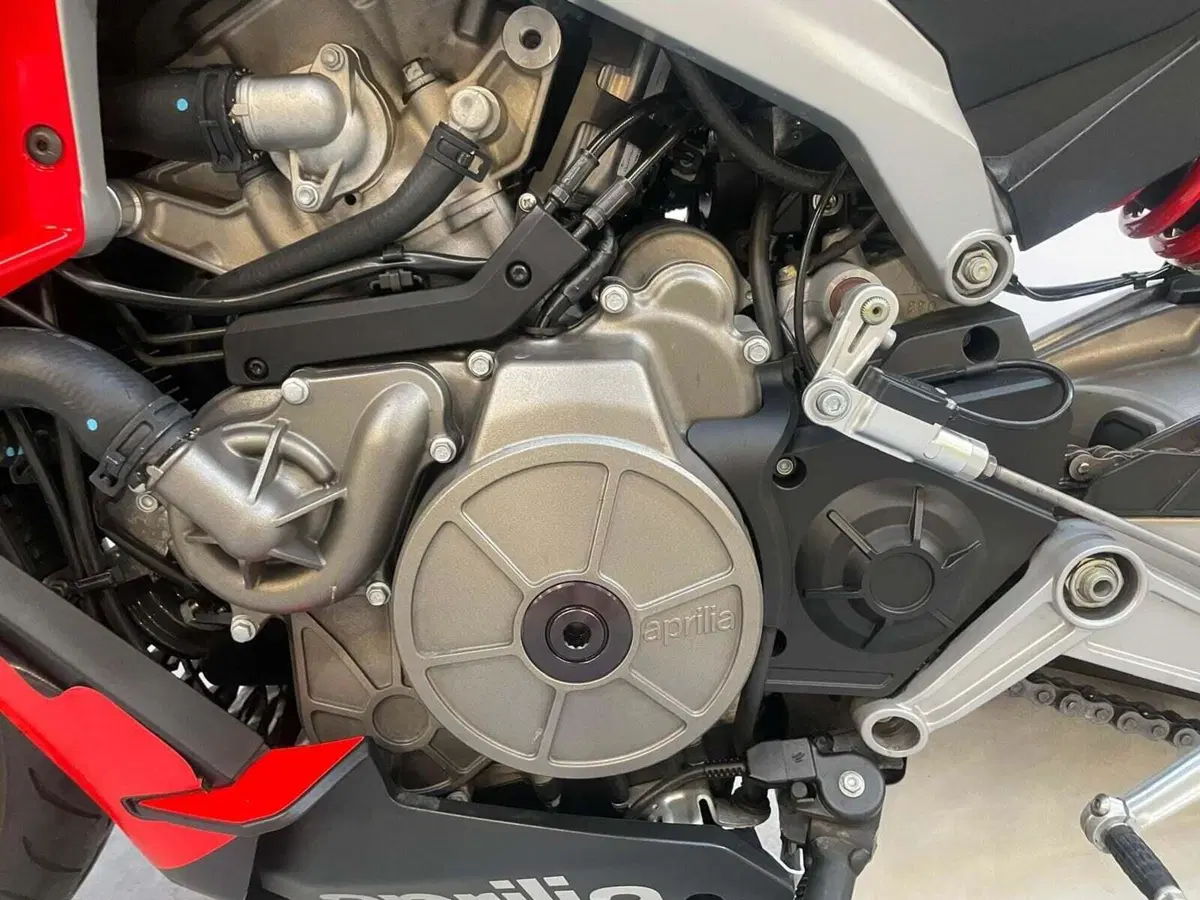 Aprilia Tuono 660 (2021 - 25) (4)