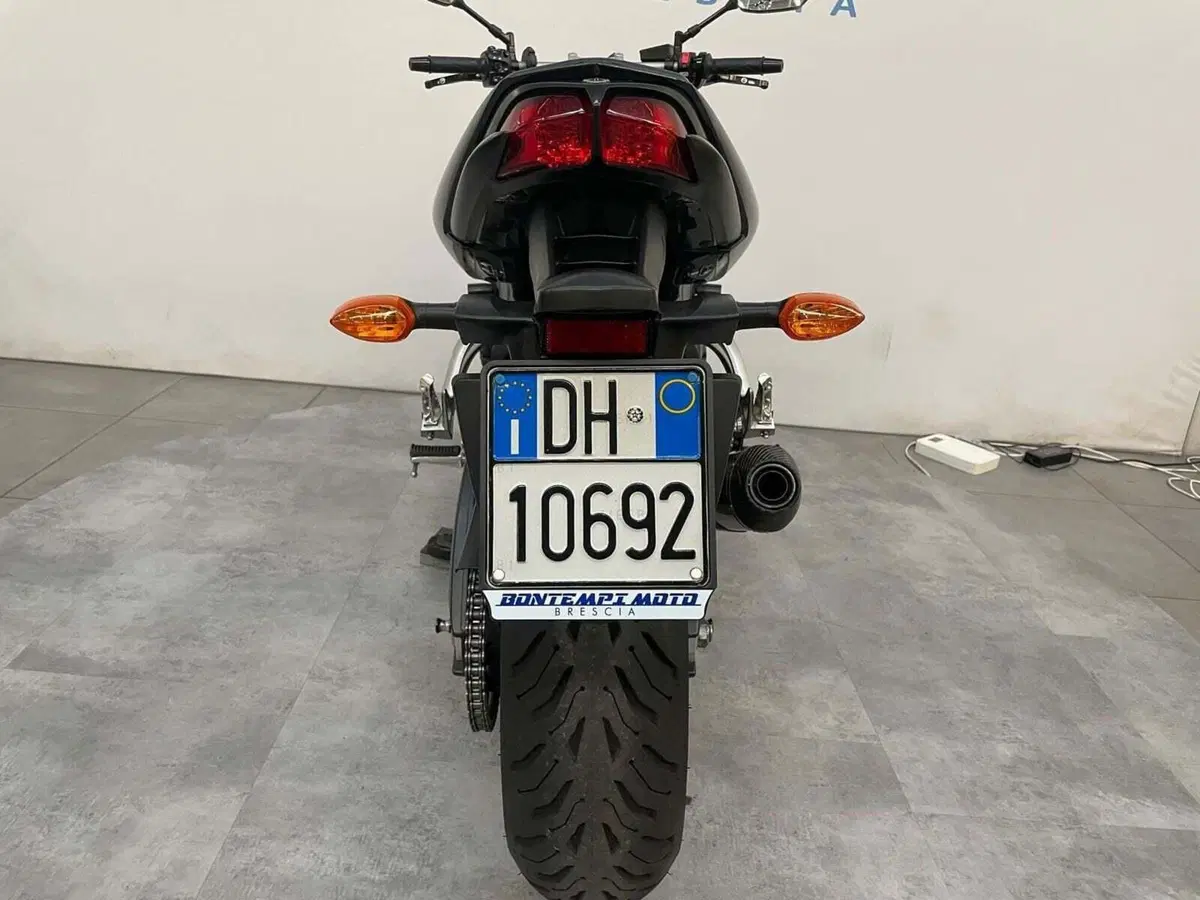 Yamaha FZ1 (2006 - 16) (7)