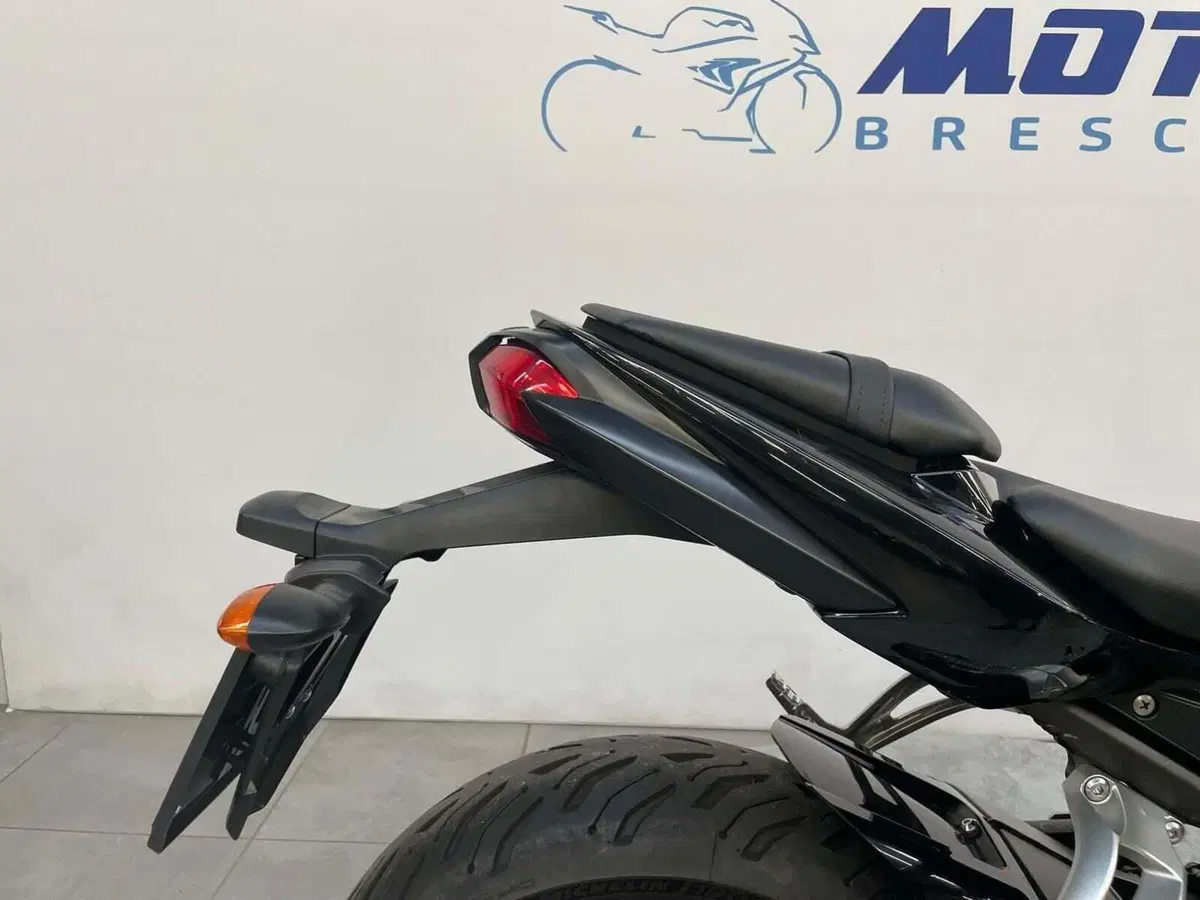 Yamaha FZ1 (2006 - 16) (12)