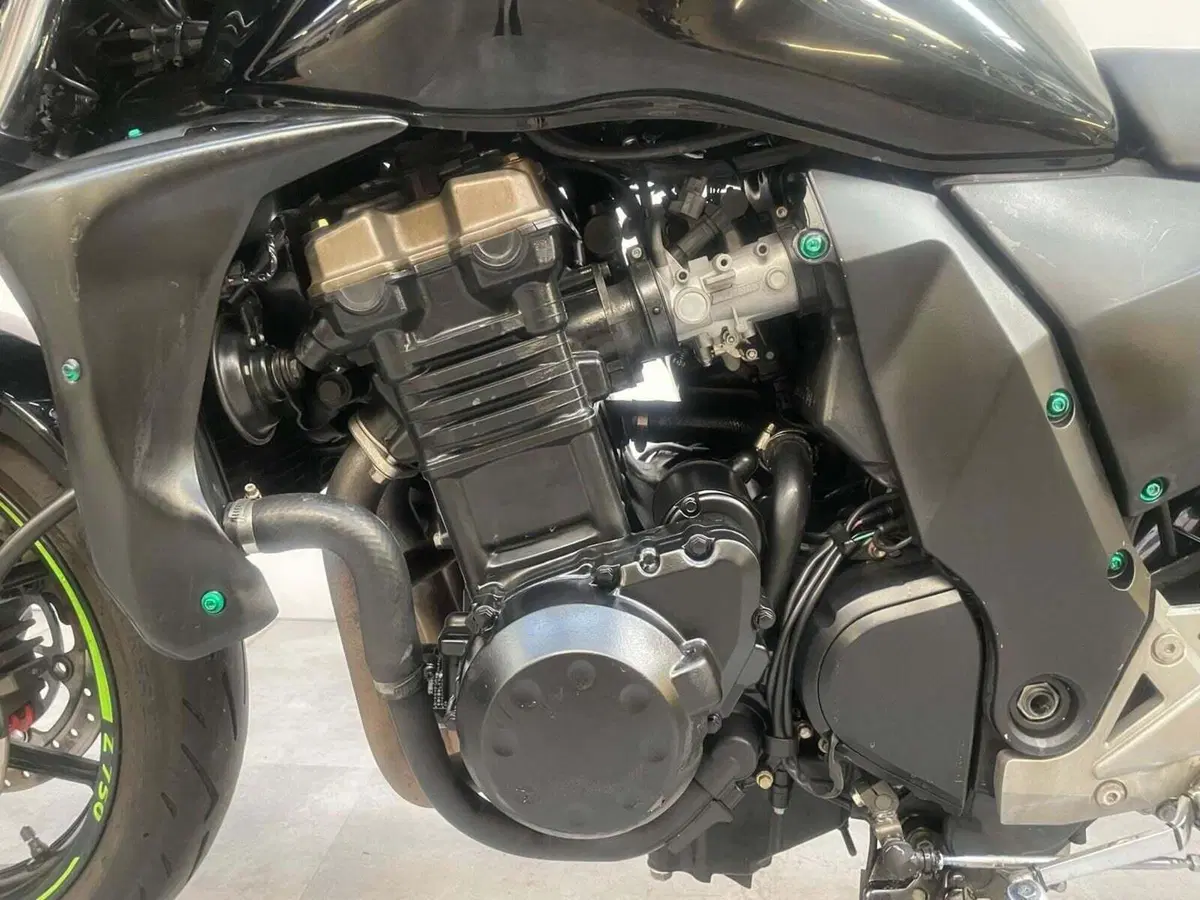 Kawasaki Z 750 (2003 - 06) (2)