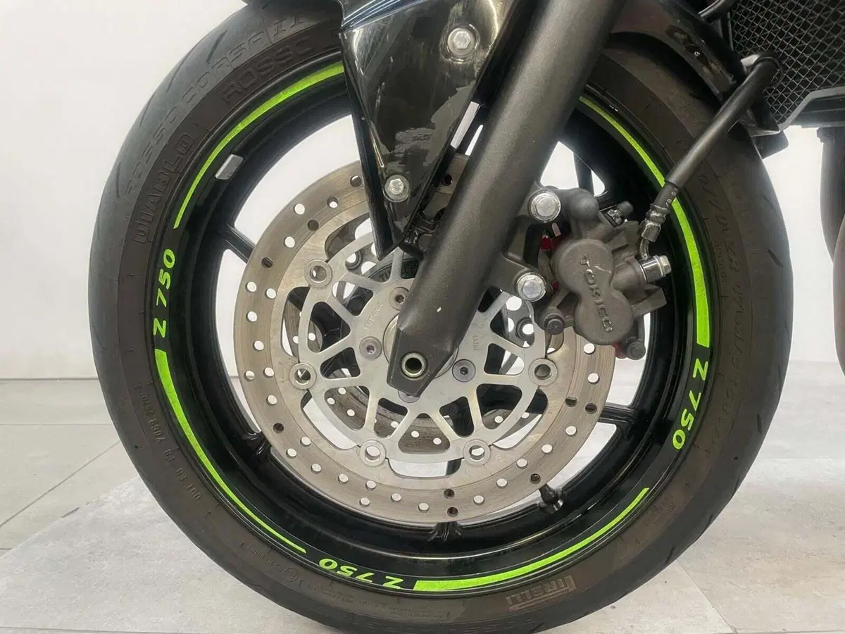 Kawasaki Z 750 (2003 - 06) (4)
