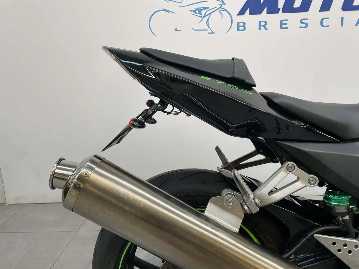 Kawasaki Z 750 (2003 - 06) (15)