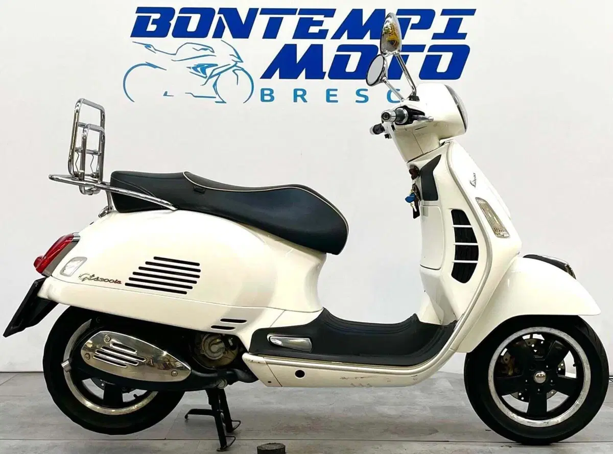 Vespa GTS 300 ABS (2014 - 16)