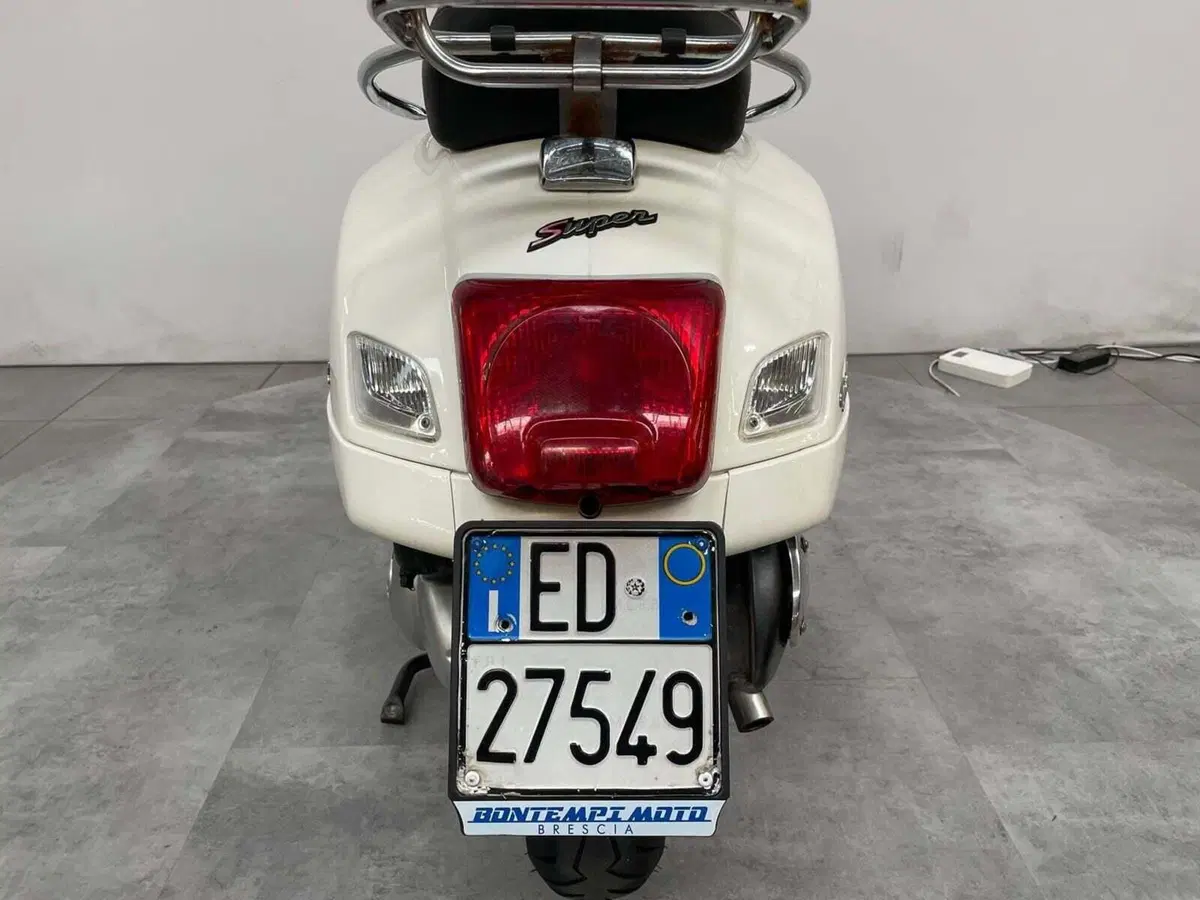 Vespa GTS 300 ABS (2014 - 16) (14)
