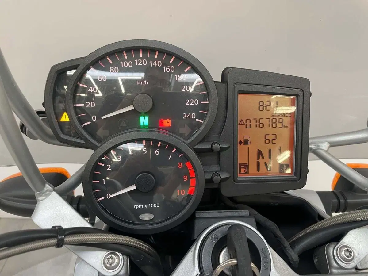 Bmw R 1200 R (2006 - 11) (5)