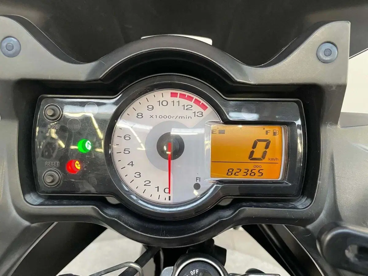 Kawasaki Versys 650 (2010 - 13) (9)