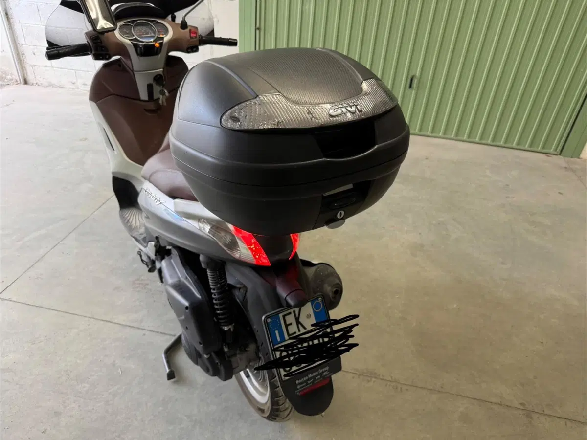 Piaggio Beverly 300 S i.e. ABS-ASR (2016 - 20) (8)