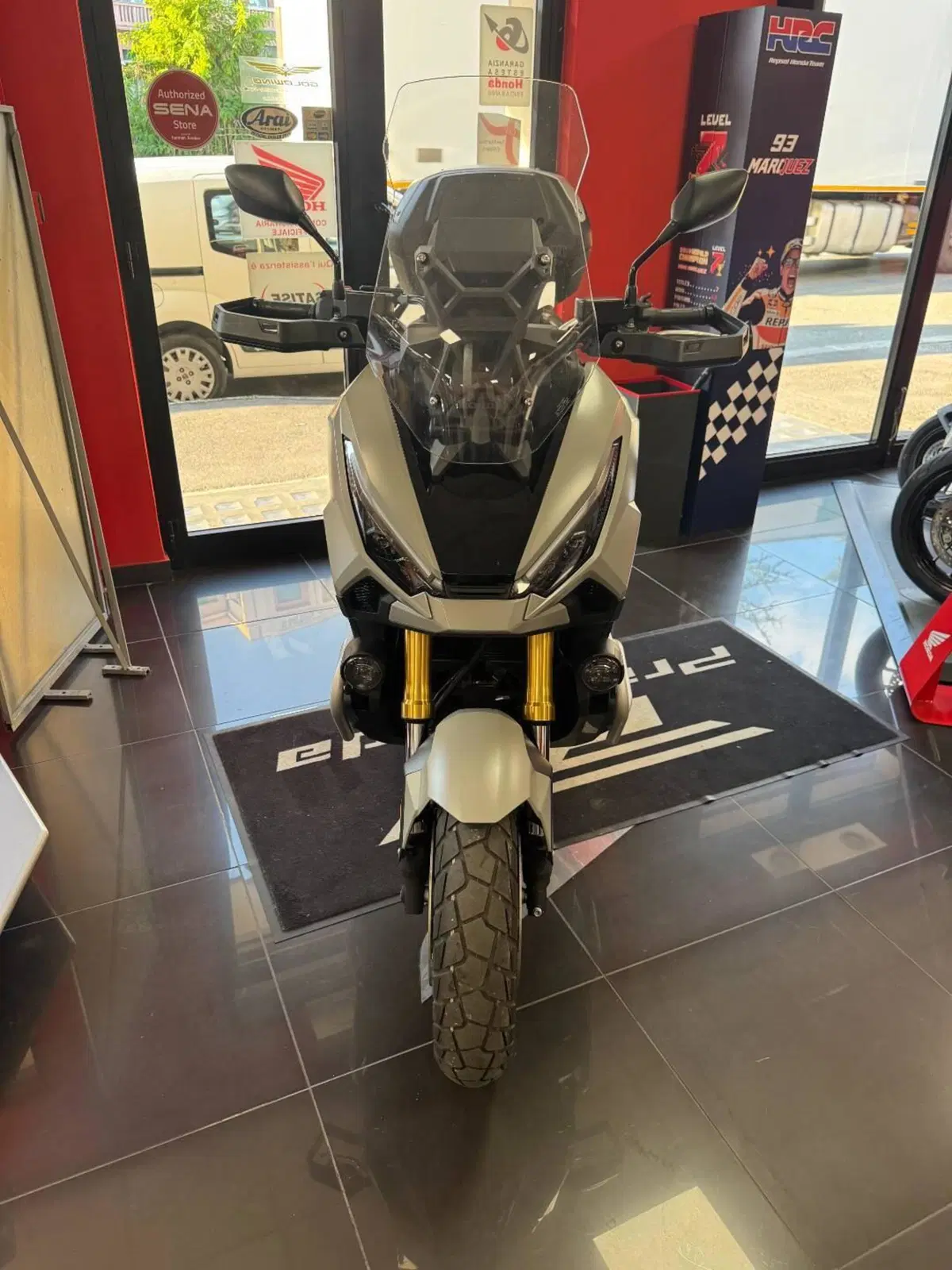 Honda X-ADV 750 Adventure (2025 - 26) (3)