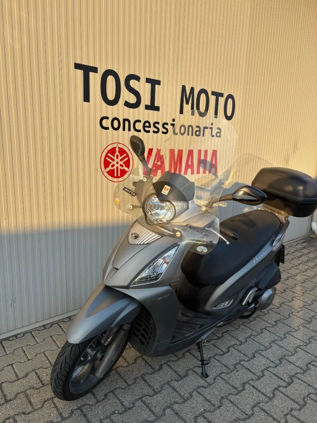 Kymco People 300i GT (2010 - 17) (3)