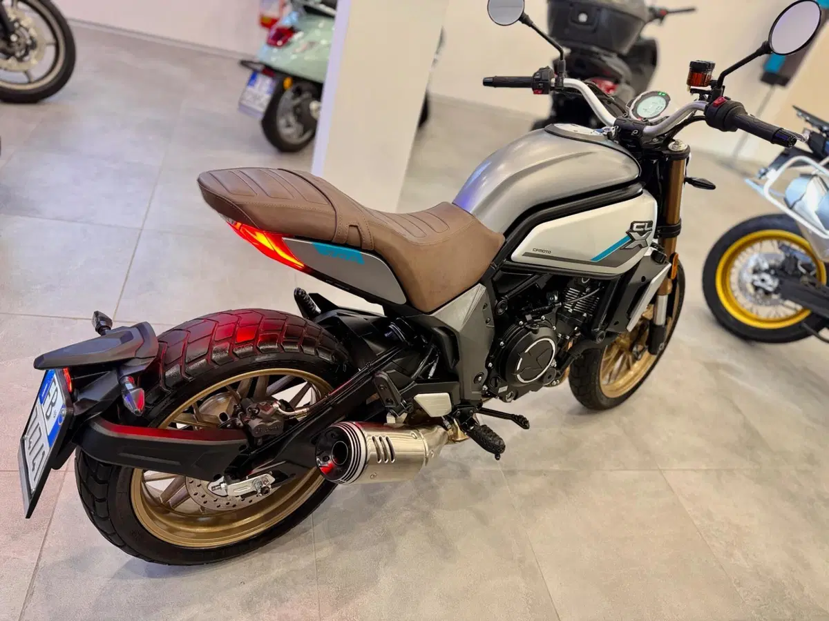 CFMOTO 700CL-X Heritage (2021 - 26) (4)