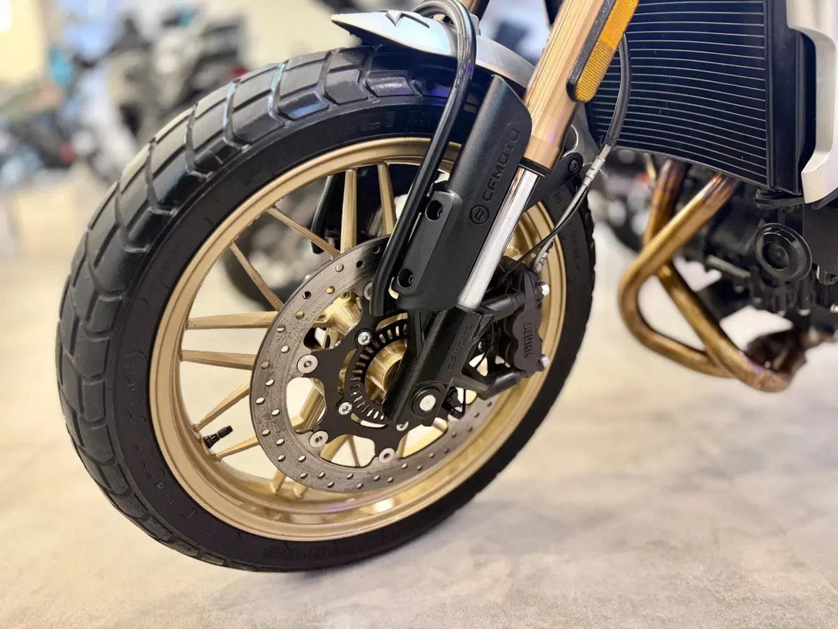 CFMOTO 700CL-X Heritage (2021 - 26) (13)