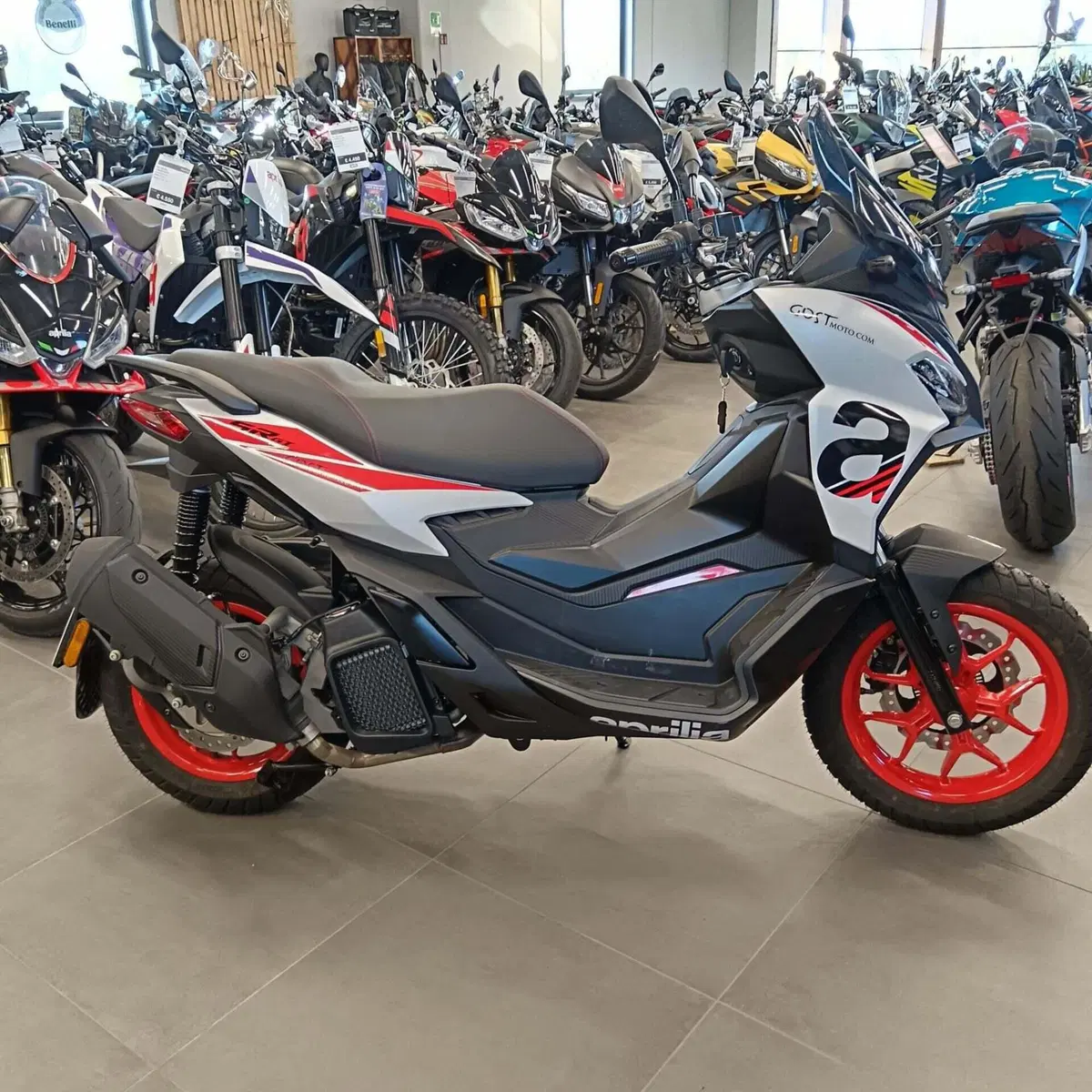 Aprilia SR GT 125 Sport (2025 - 26)